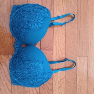 Victoria's Secret Teal Lace Bra